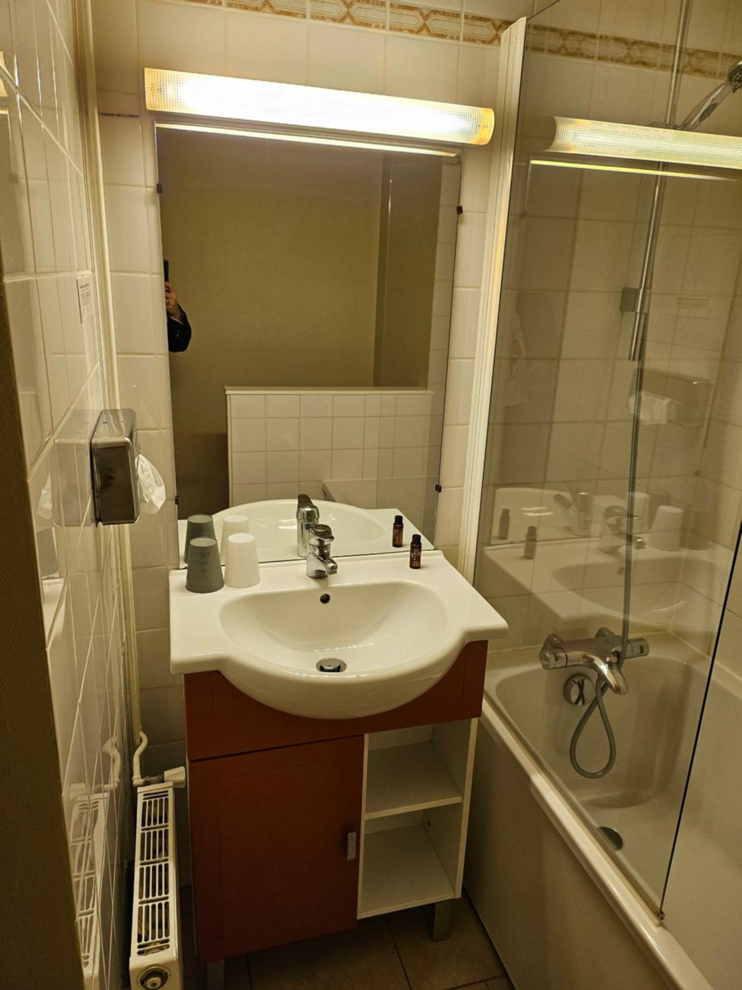 Hotel Du Saumon, Verneuil Sur Avre 2*